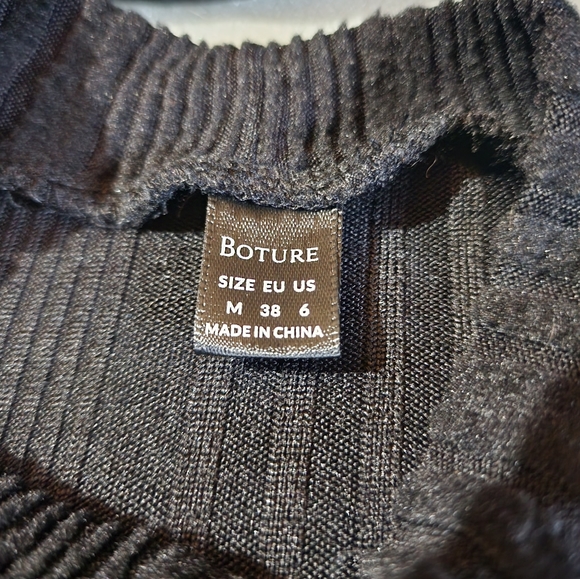 Ensemble - Picture 4 of 4